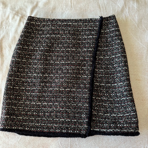 LOFT Dresses & Skirts - LOFT Black Tweed faux wrapped Skirt